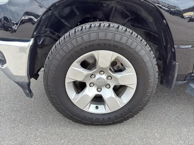2022 Ram 1500 Big Horn Crew Cab 4x4 5'7" Box
