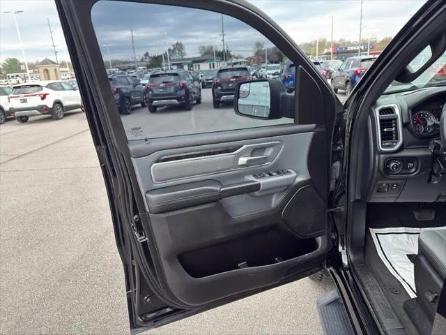 2022 Ram 1500 Big Horn Crew Cab 4x4 5'7" Box