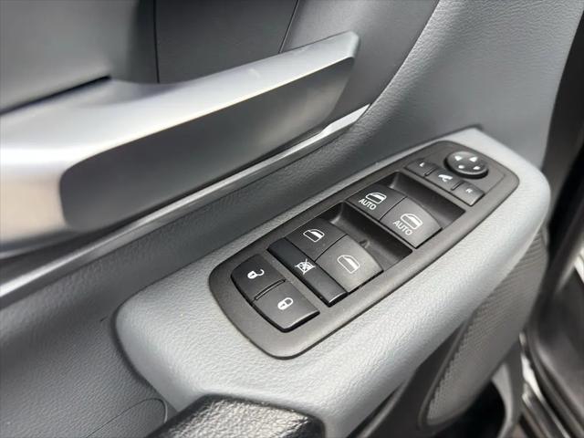 2022 Ram 1500 Big Horn Crew Cab 4x4 5'7" Box