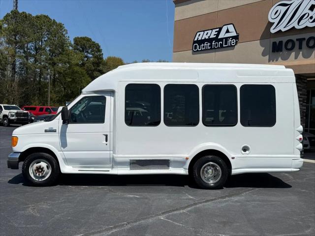 2007 Ford E-350 Cutaway E-350