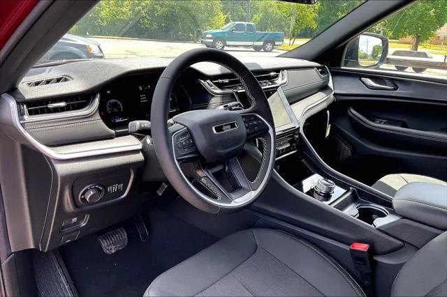 2026 Jeep Grand Cherokee L Laredo 4x4