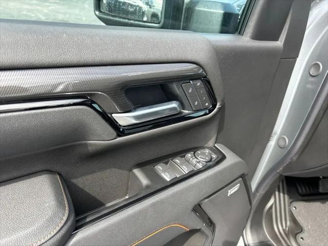 2026 GMC Sierra 2500HD Crew Cab, Standard Bed, AT4, 4WD