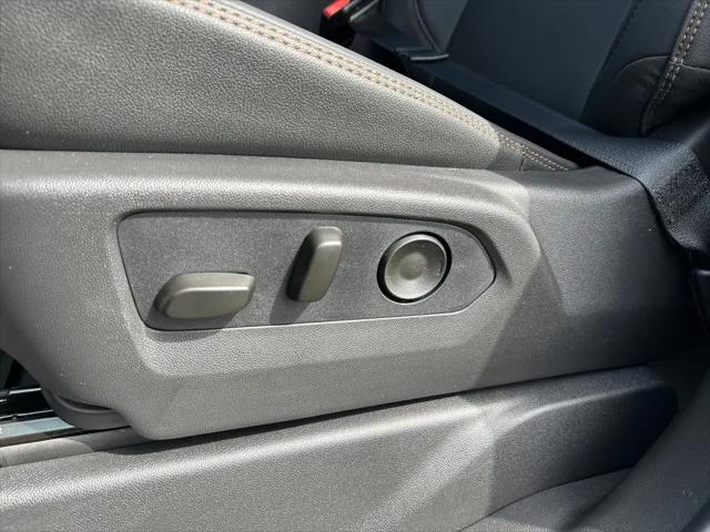 2026 GMC Sierra 2500HD Crew Cab, Standard Bed, AT4, 4WD