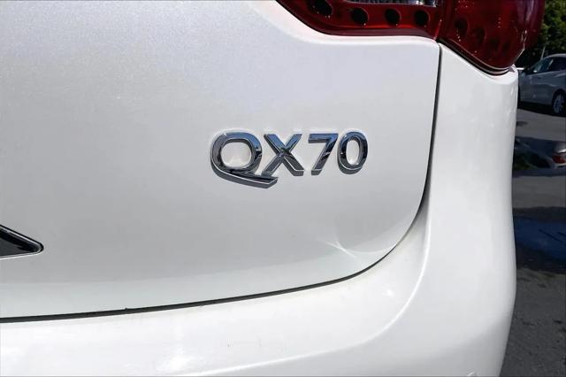 2017 INFINITI QX70 Standard