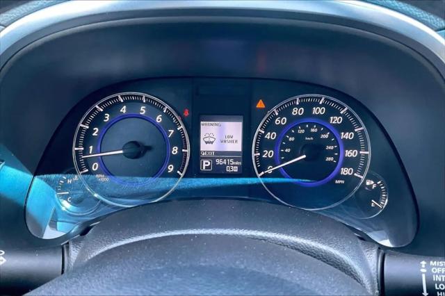 2017 INFINITI QX70 Standard