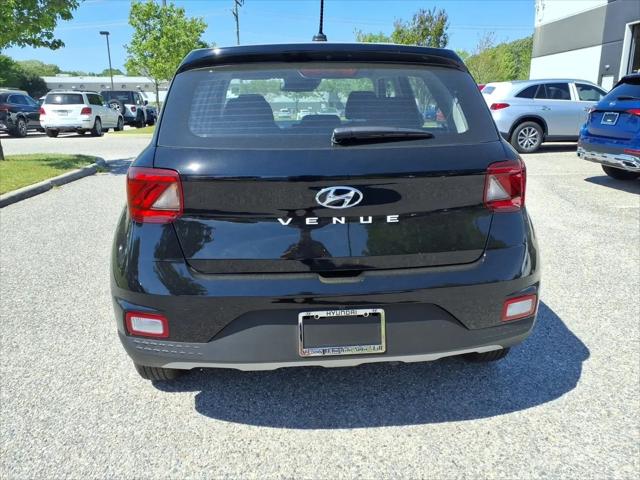 2026 Hyundai Venue SE