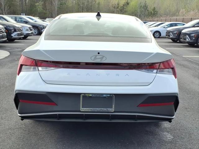 2026 Hyundai Elantra SE