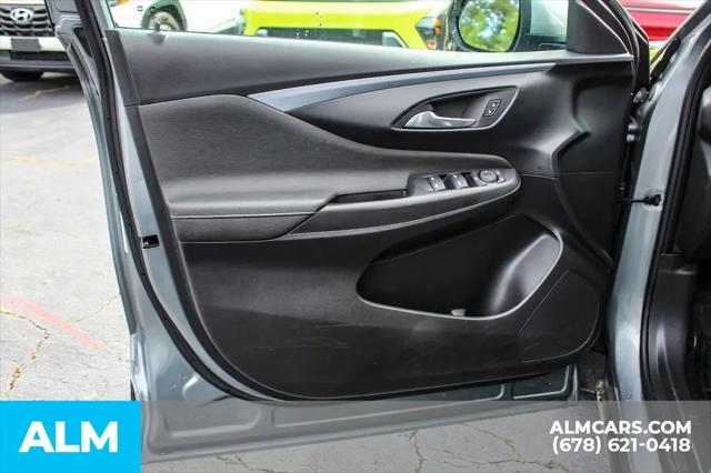 2025 Buick NV Preferred FWD
