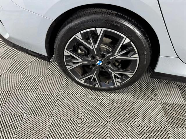 2025 BMW Coupe xDrive