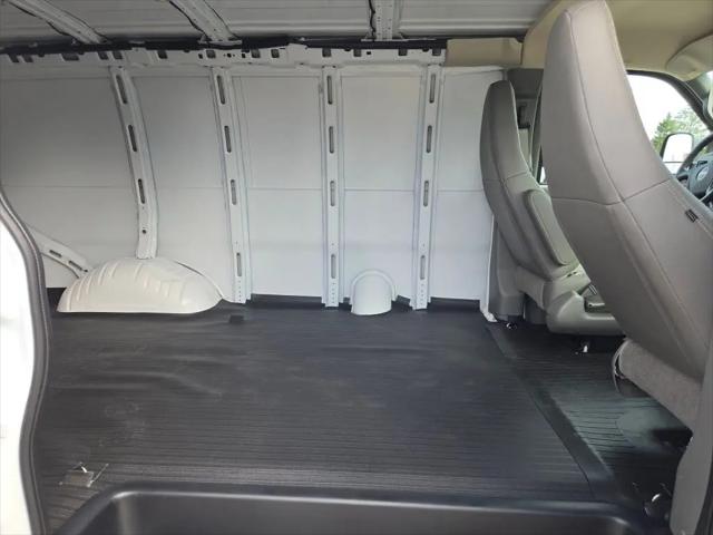 2026 GMC Savana Cargo 2500 Regular Wheelbase, Work Van, RWD