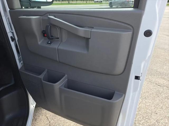 2026 GMC Savana Cargo 2500 Regular Wheelbase, Work Van, RWD