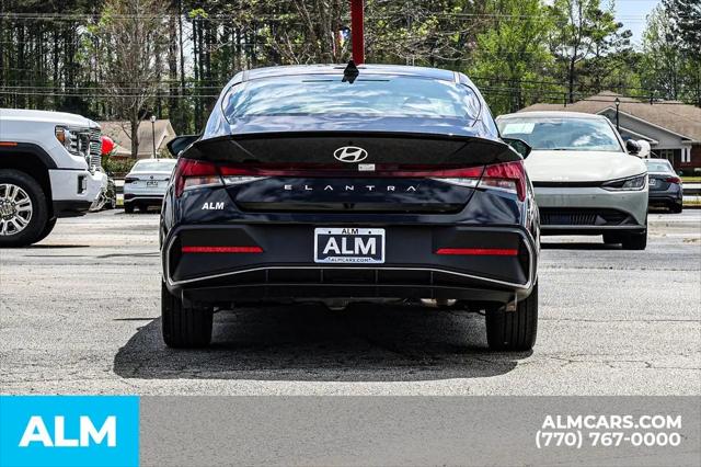 2025 Hyundai Elantra SEL Sport