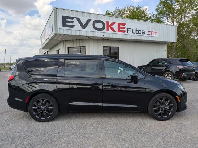 2020 Chrysler Pacifica 35th Anniversary Touring L Plus for sale in Jonesboro, AR