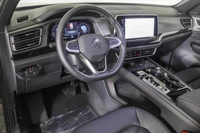 2026 Volkswagen Atlas Cross Sport SE with Technology