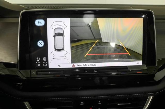 2026 Volkswagen Atlas Cross Sport SE with Technology