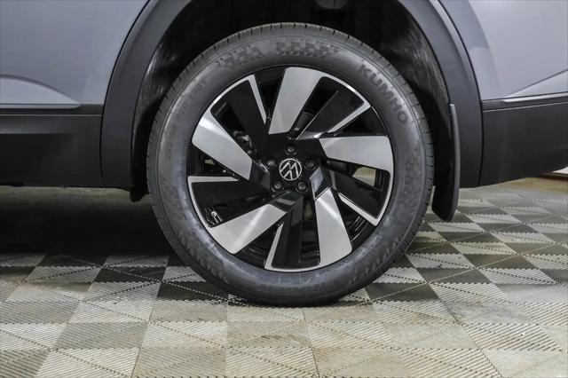 2026 Volkswagen Atlas Cross Sport SE with Technology