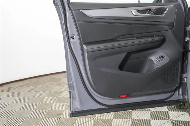 2026 Volkswagen Atlas Cross Sport SE with Technology