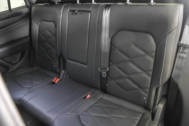 2026 Volkswagen Atlas Cross Sport SE with Technology