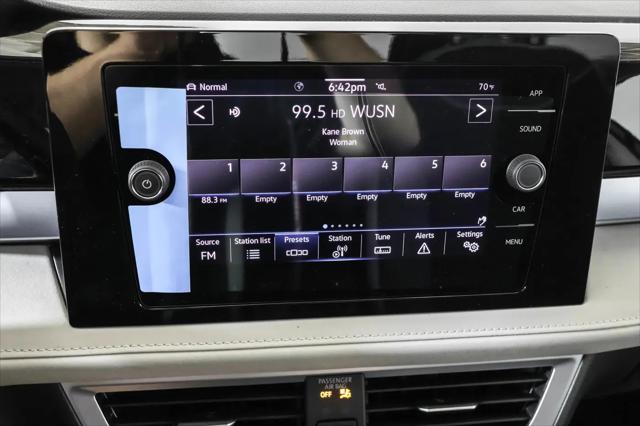 2026 Volkswagen Taos SE