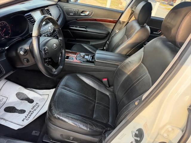 2016 Kia K900 Luxury 5.0L