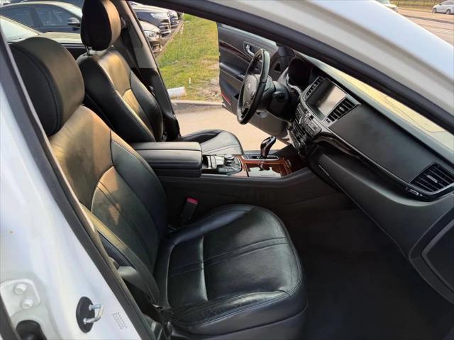 2016 Kia K900 Luxury 5.0L