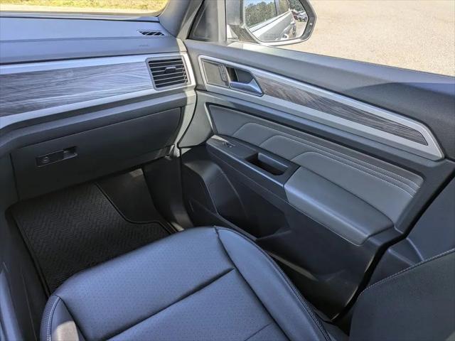 2023 Volkswagen Atlas Cross Sport 2.0T SE