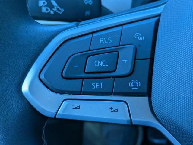 2023 Volkswagen Atlas Cross Sport 2.0T SE