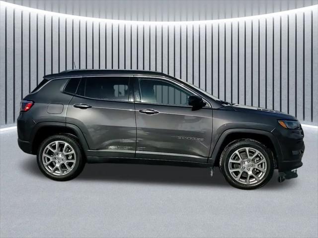 2023 Jeep Compass Latitude Lux FWD
