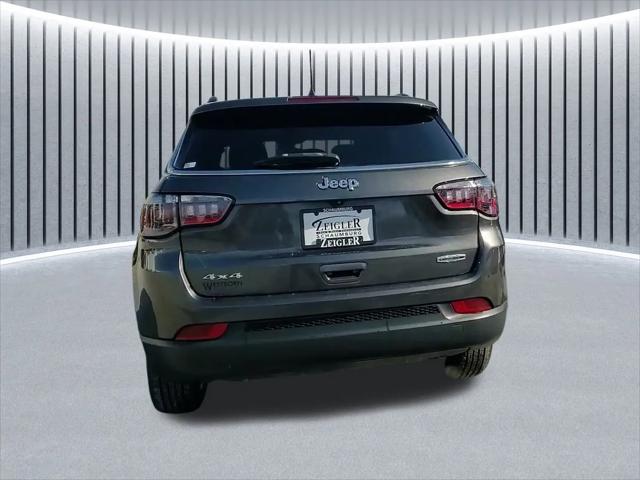 2023 Jeep Compass Latitude Lux FWD