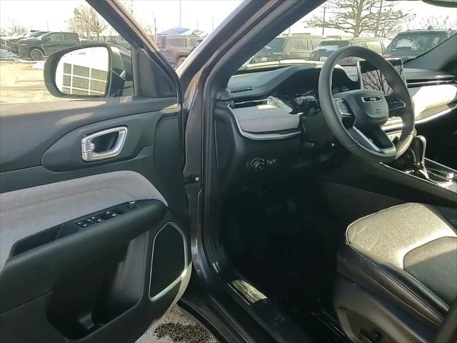 2023 Jeep Compass Latitude Lux FWD