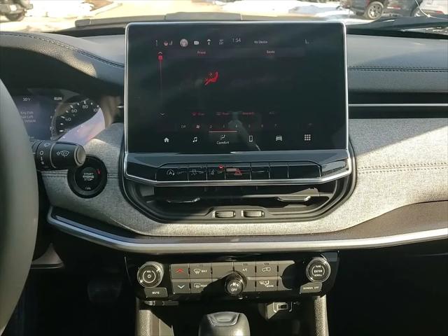2023 Jeep Compass Latitude Lux FWD