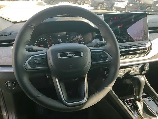 2023 Jeep Compass Latitude Lux FWD