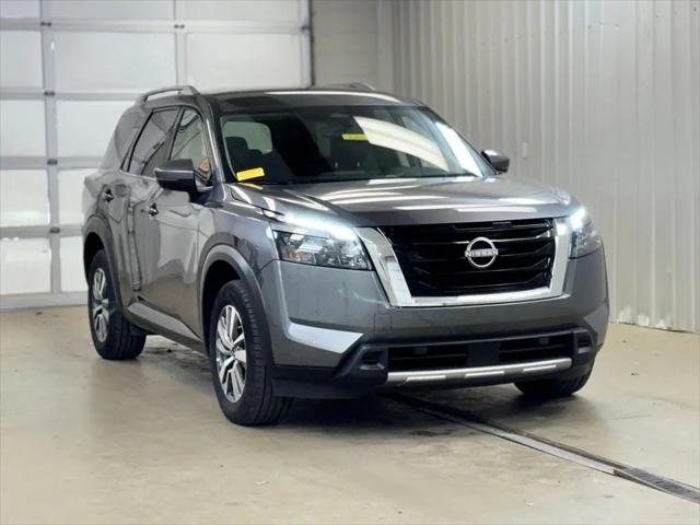 2025 Nissan Pathfinder SL 4WD for sale in Louisville, KY