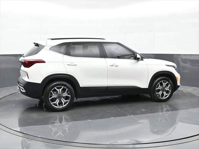 2022 Kia Seltos EX