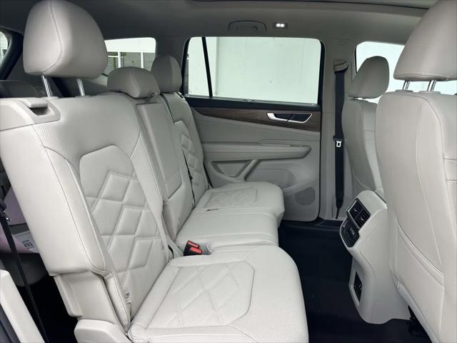 2026 Volkswagen Atlas SE with Technology