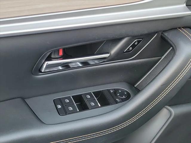 2024 Mazda X-90 3.3 Turbo Preferred Plus