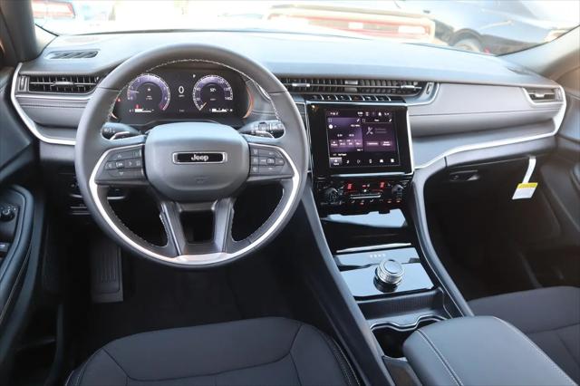 2026 Jeep Grand Cherokee L Altitude 4x4
