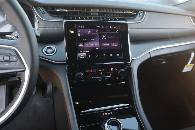2026 Jeep Grand Cherokee L Altitude 4x4