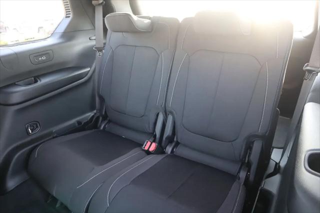 2026 Jeep Grand Cherokee L Altitude 4x4