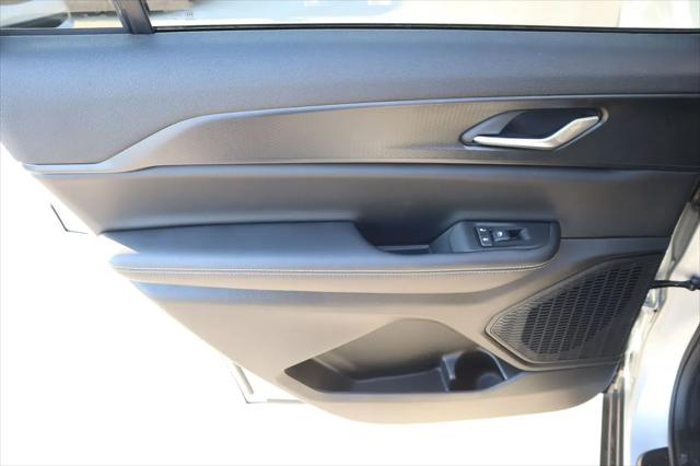 2026 Jeep Grand Cherokee L Altitude 4x4