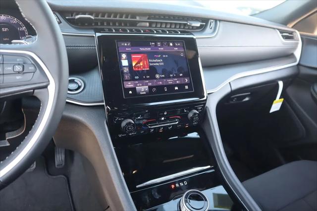2026 Jeep Grand Cherokee L Altitude 4x4