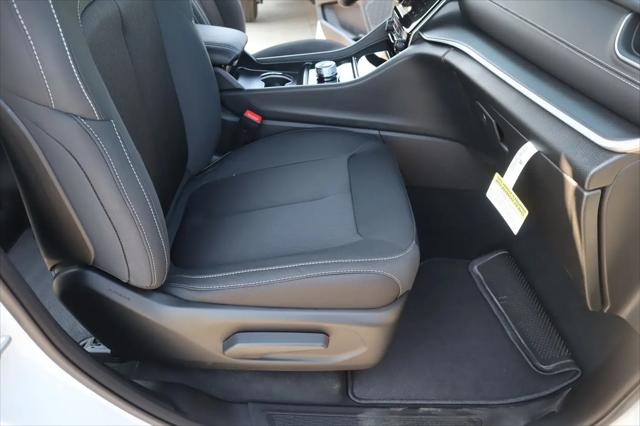 2026 Jeep Grand Cherokee L Altitude 4x4