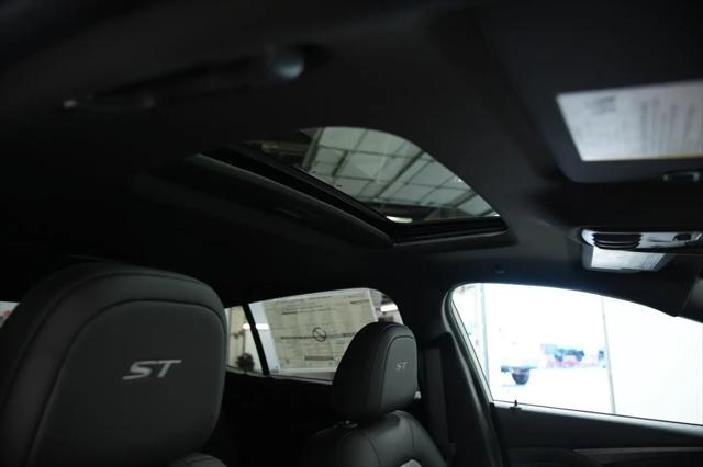 2026 Buick NV Sport Touring FWD