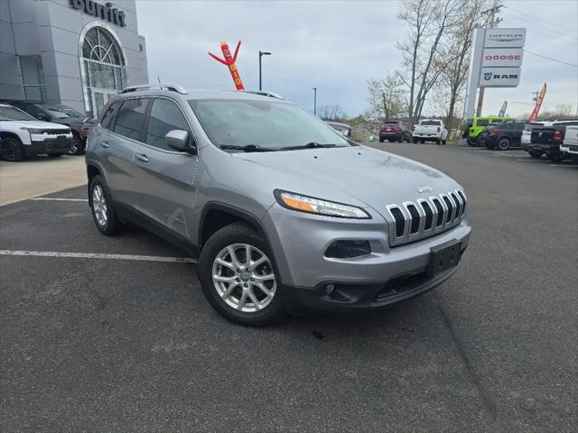 2017 Jeep Cherokee Latitude 4x4 for sale in Oswego, NY