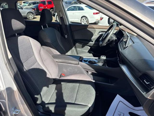2022 Nissan Rogue SV Intelligent AWD