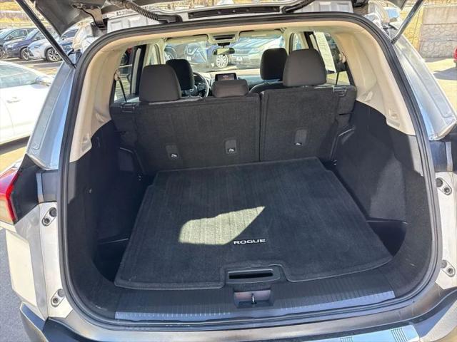 2022 Nissan Rogue SV Intelligent AWD