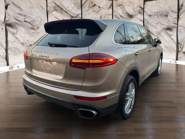 2017 Porsche Cayenne Base