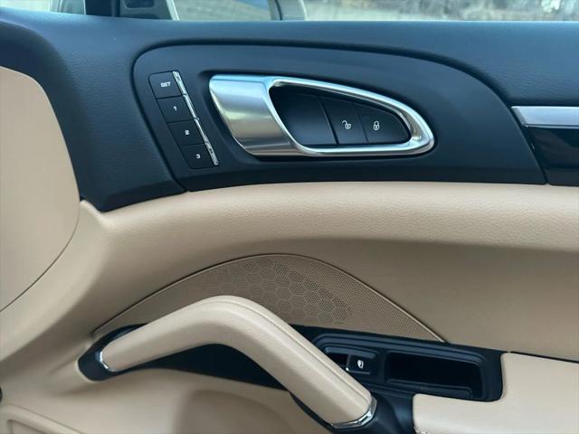 2017 Porsche Cayenne Base