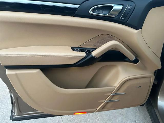 2017 Porsche Cayenne Base