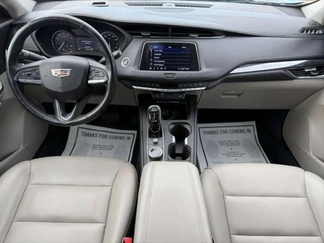 2020 Cadillac XT4 AWD Luxury